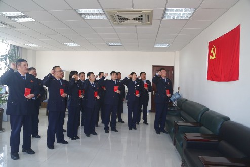 �����е�˰�ֿ�չ���߽���ʱ��  �����й��Ρ������⵳��+���